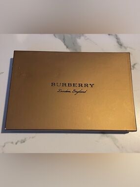 Burberry gift box ( Empty) Used for storage or re-gifting